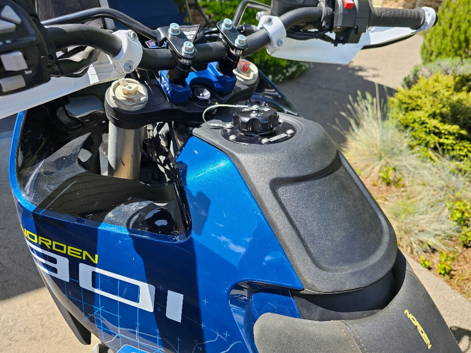 Fuel Filler - 901