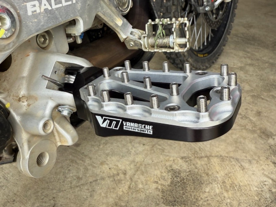 Ducati DX Adventure Footpegs