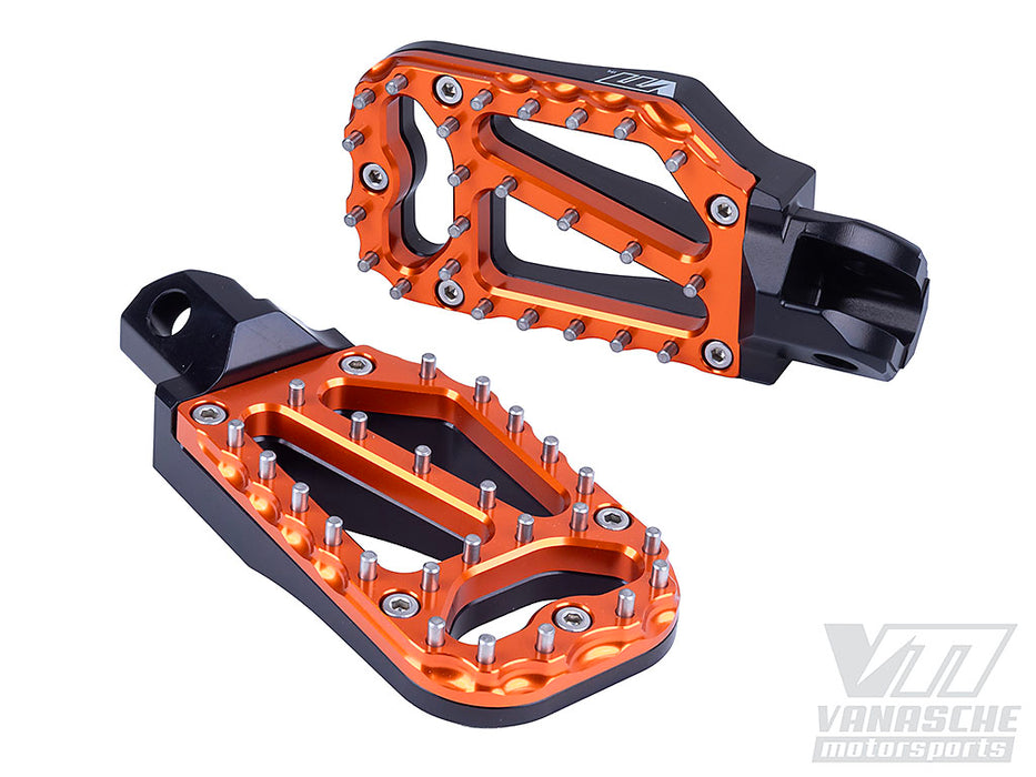 890/901 Adventure Footpegs