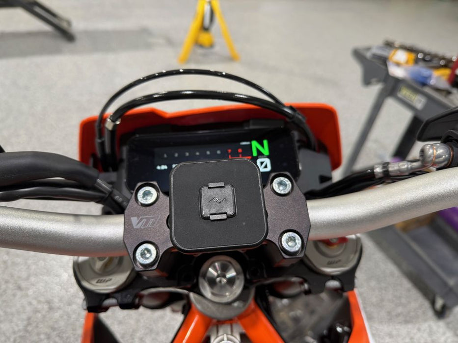 Peak Design To AMPs Adapter Plate