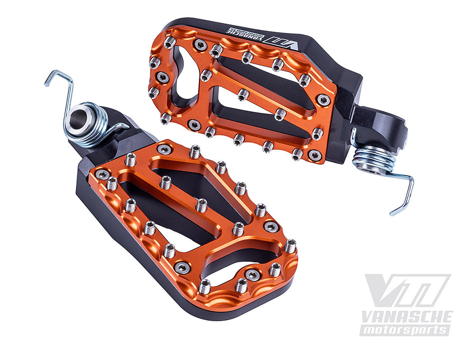 890/901 Adventure Footpegs