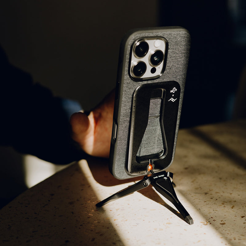 Mobile Tripod | Carryology Collab