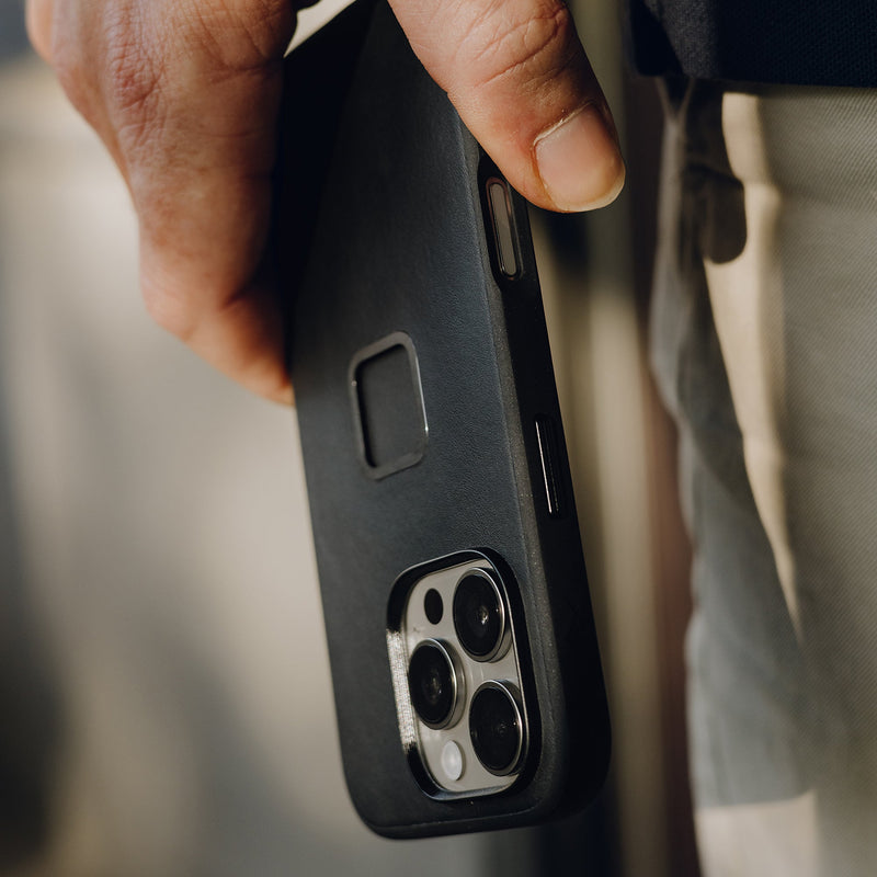 Everyday Clarino Case | iPhone 16 Pro Black