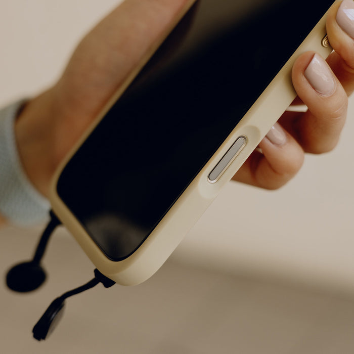 Everyday Clarino Case | iPhone 16 Pro Max Bone