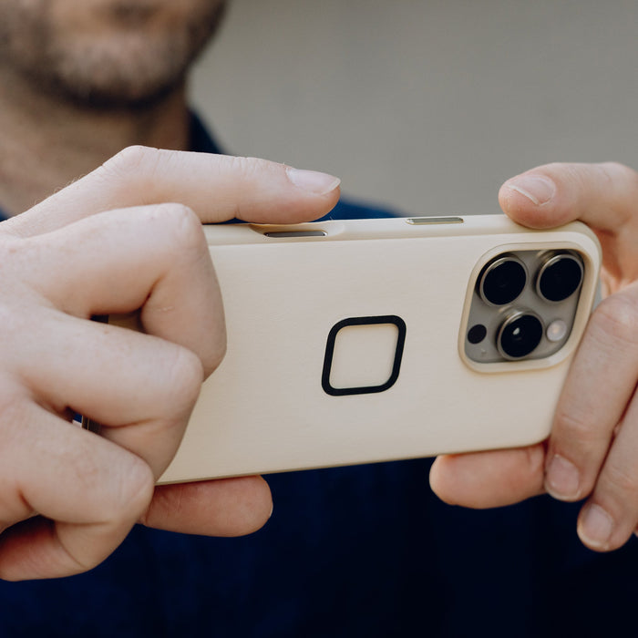 Everyday Clarino Case | iPhone 16 Pro Max Bone