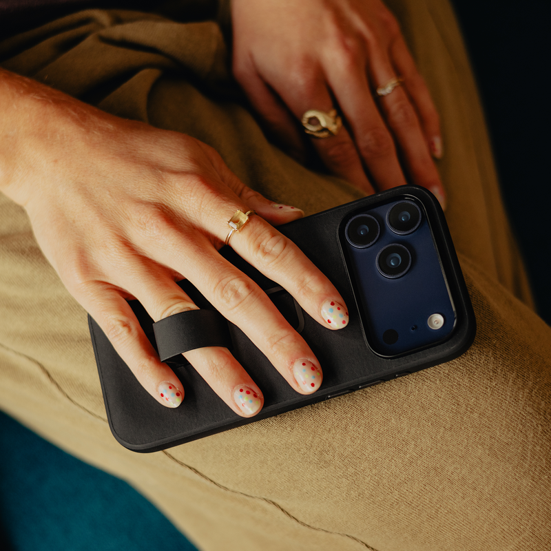 Everyday Loop Case | iPhone 17 Pro | Black