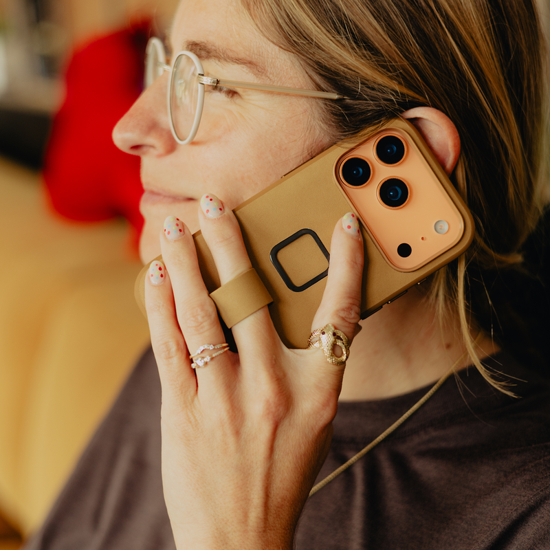 Everyday Loop Case | iPhone 17 Pro | Tan